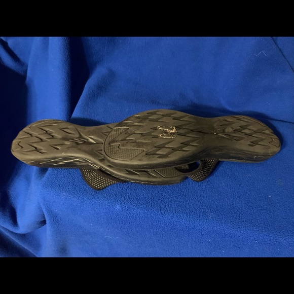 Skechers Flip Flops - Picture 2 of 2